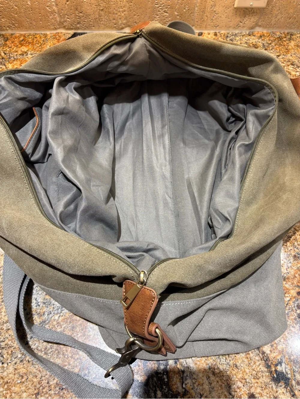 N/A lightweight canvas